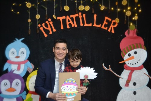 Kaymakamımız Mustafa Talha AYDIN Karne Töreninde Öğrencilerle Beraber Oldu